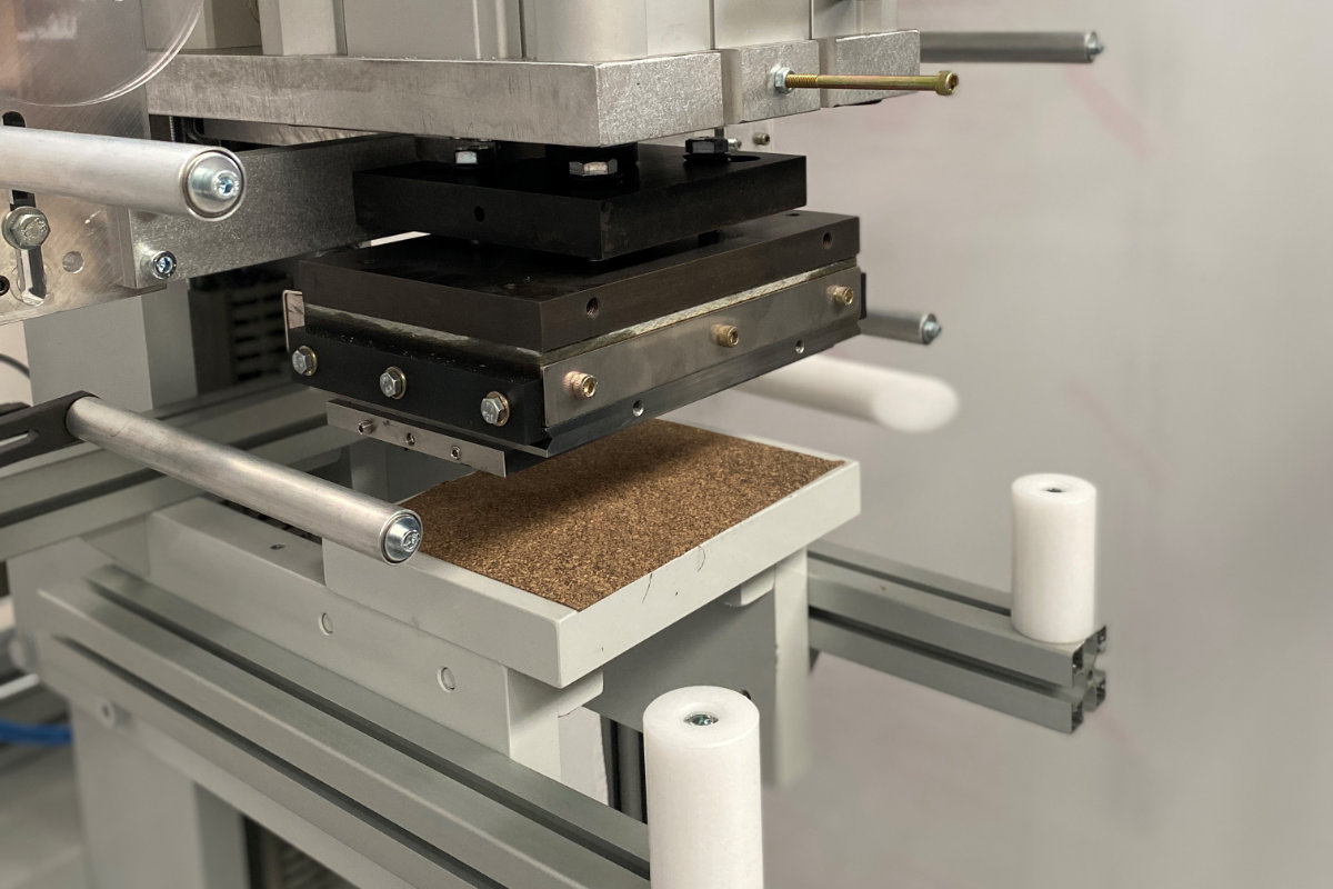 Hot foil stamping machine